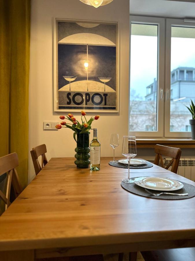 Jazz Apartament Czestochowa Centrum 2-Bedroom Bagian luar foto